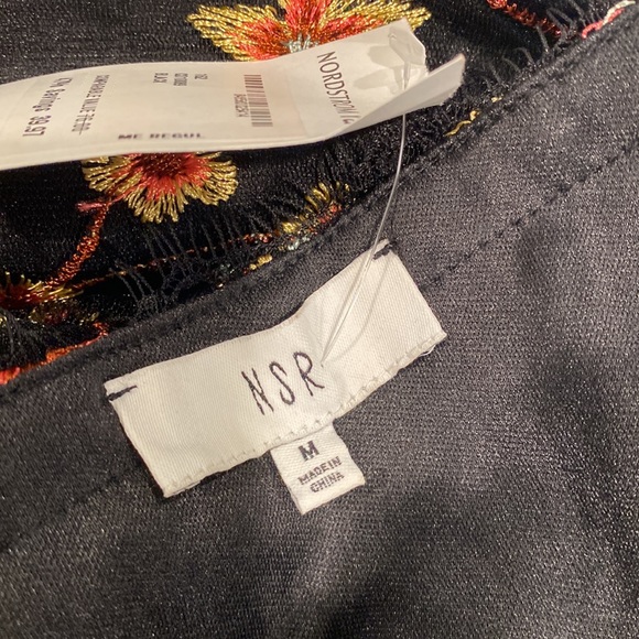 Embroidered slip dress. SZ m - Picture 6 of 7